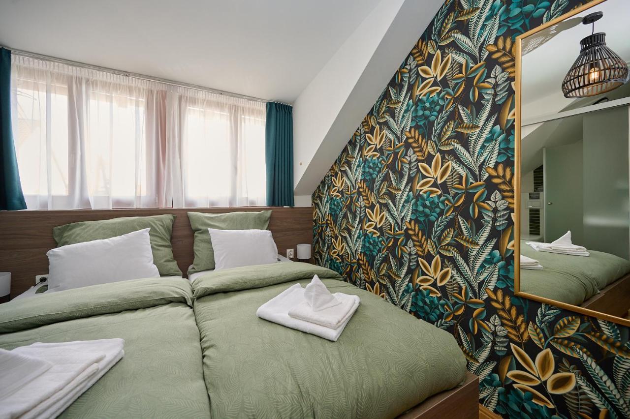Rooms Сомбатгей Екстер'єр фото